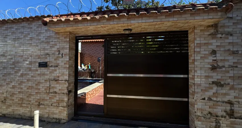 Essa casa vai te surpreender!! belíssimo imóvel em unamar a poucos metros da rodovia!