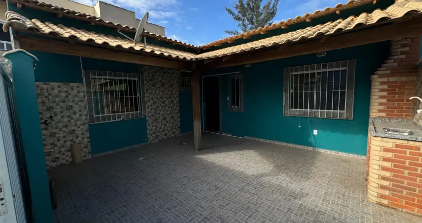 Aconchegante casa em unamar a poucos metros da praia, da rodovia e do supermercado atacadão