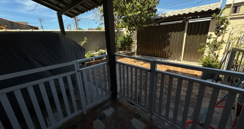 Lindo imóvel disponível lado praia com vista mar do lado de vários comércios como mercado atacadão, bobs, upa etc…