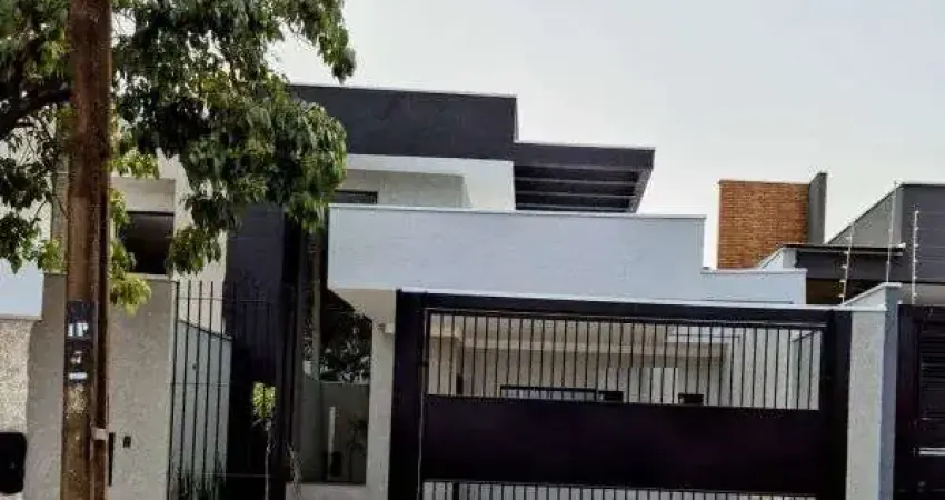 Casa com 3 quartos à venda na Avenida Guaiapó, 110, Conjunto João de Barro Champagnat, Maringá