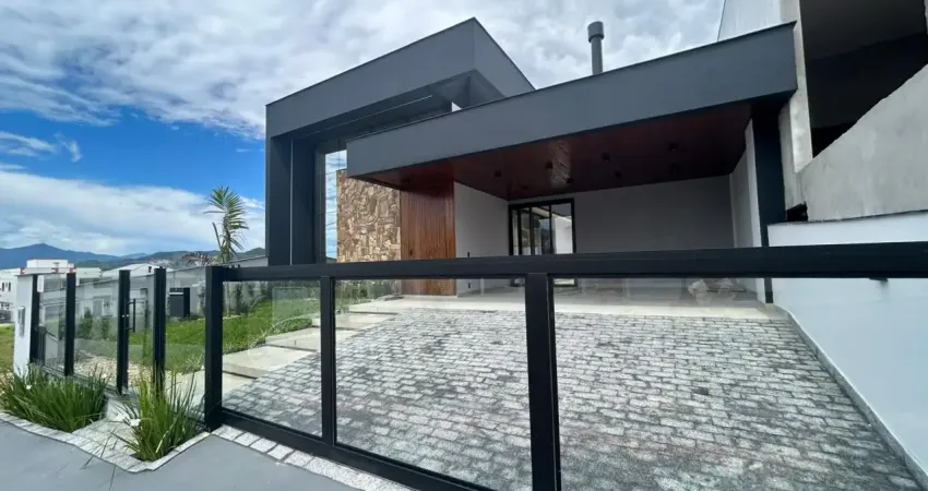 Seu novo lar com piscina, suíte e espaço gourmet , seguraça e sofisticação.