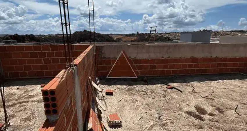 Sobrado à venda com, 3 dormitórios, sala de estar e jantar, área gourmet, piscina, closet, sacada,