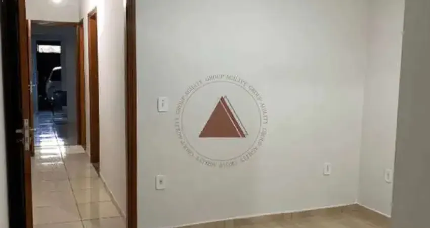 Casa à venda com, 2 dormitórios, 2 banheiros, 1 suíte, sala, cozinha, área de serviço, 2 garagem co