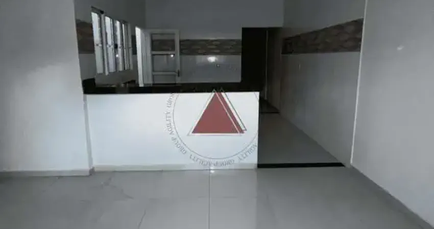 Casa á venda com, 2 dormitórios, 1 suíte, salas de tv e jantar, cozinha americana, área de serviço,