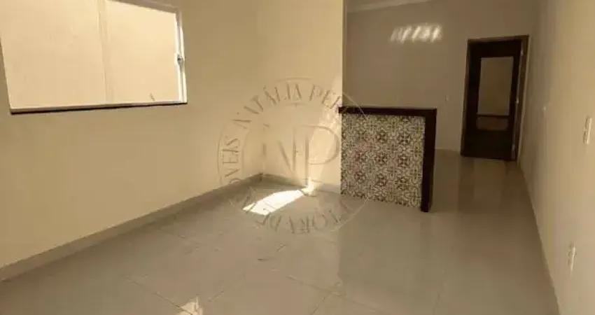 Casa á venda, com 2 dormitórios, espaço para o 3º dormitório, área gourmet, entra no pmcmv e já te