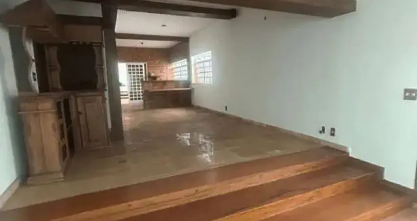 Casa para venda e locação com, 3 dormitorios, 1 suite, 2 banheiros, 1 lavabo, 3 vagas de garagem co