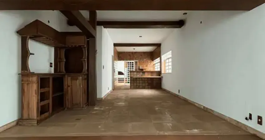 Casa para venda e locação com, 3 dormitorios, 1 suite, 2 banheiros, 1 lavabo, 3 vagas de garagem co