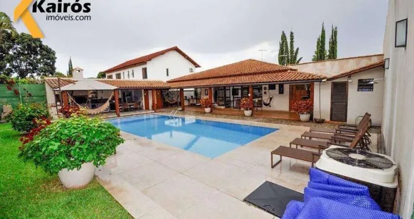 Casa térrea, estilo colonial na qi 13 do lago sul. inf.: (61) 9.8300-2010.