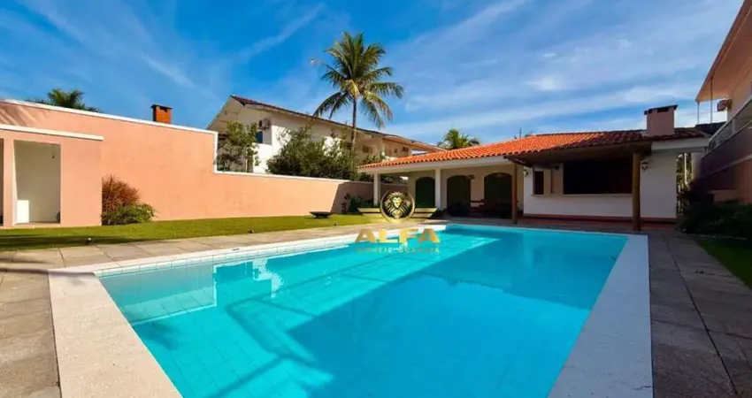 Casa à Venda no Acapulco em Guarujá | Alfa Imóveis Guarujá