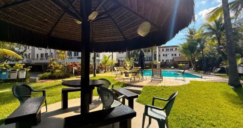 Apartamento duplex reformado com sacada e lazer a 3 quadras da Praia da Enseada – Alfa Imóveis Guarujá