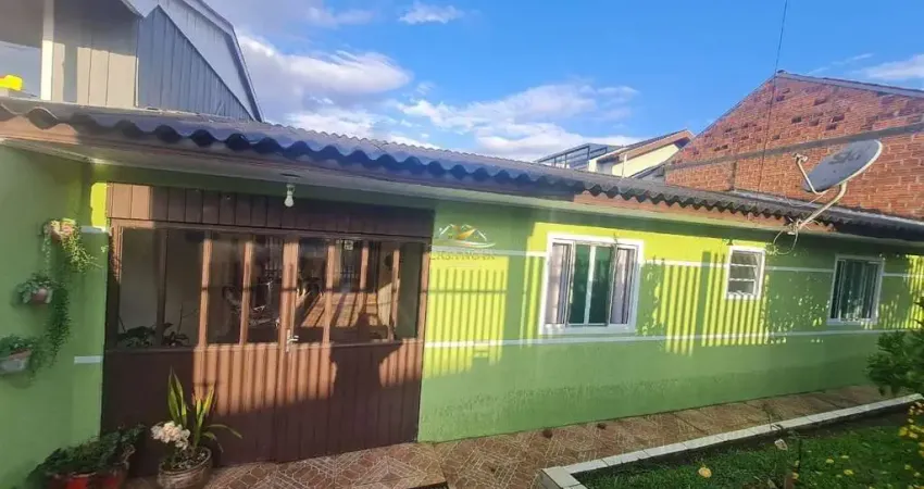 Casa com 3 quartos à venda na Rua Serafim Amur Ferreira do Amaral, 106, Loteamento São Gerônimo, Campo Largo