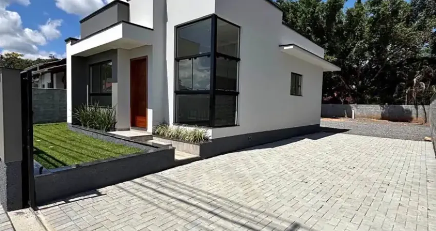 “imóvel de 3 quartos no warnow com terreno generoso e conexão rápida com blumenau'