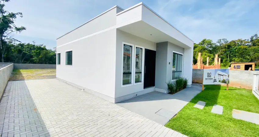 Casa de 3 dormitórios no bairro joão paulo ii — terreno amplo, acabamento de alto padrão e vista para área verde.