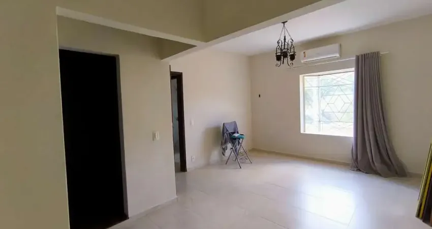 Casa comercial| salas| jardim| ar condcionado| recepção| ac caução