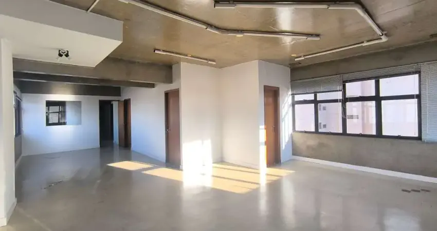 Salas comerciais amplas com 3 banheiros para alugar no centro – ideal para escritórios, consultórios e empresas