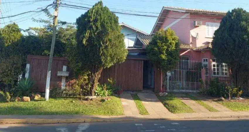 Casa semi mobiliada com lareira e duas churrasqueiras no santa cruz