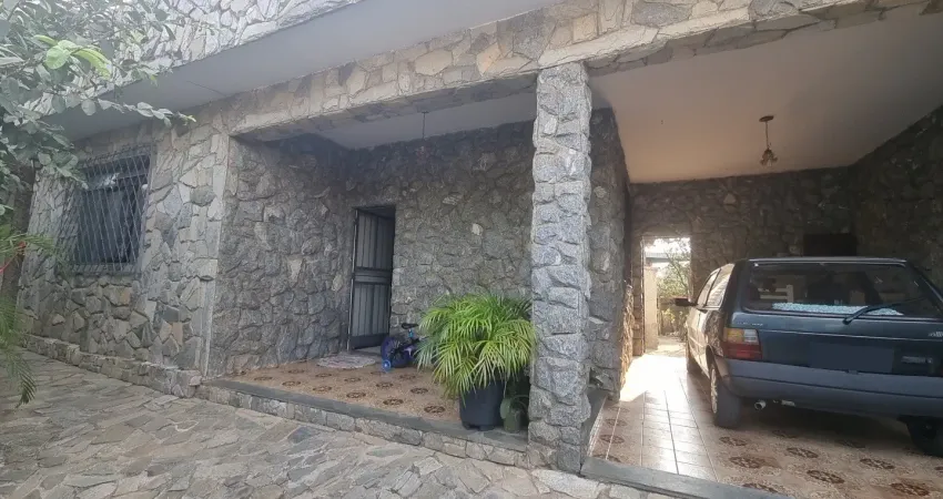 Excelente casa rua palestina, bairro glória em belo horizonte/mg