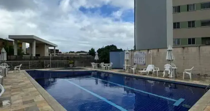 Apartamento, 2/4 c/ armários no centro de Lauro de Freitas.