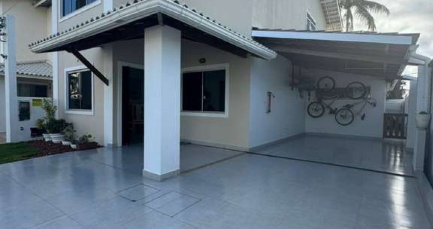 BAIXOU Casa em condomínio dentro do Foz do Joanes 925.000,00
