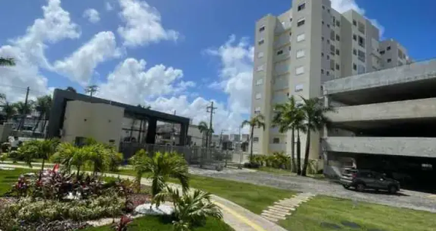 Apartamento encantador com garden privativo em Buraquinho.