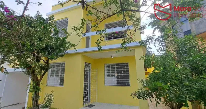 Casa ampla com dois pavimentos 6/4 para aluguel no rio vermelho.