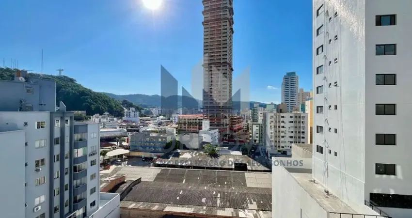 Apartamento reformado 02 quartos próximo ao atlântico shopping