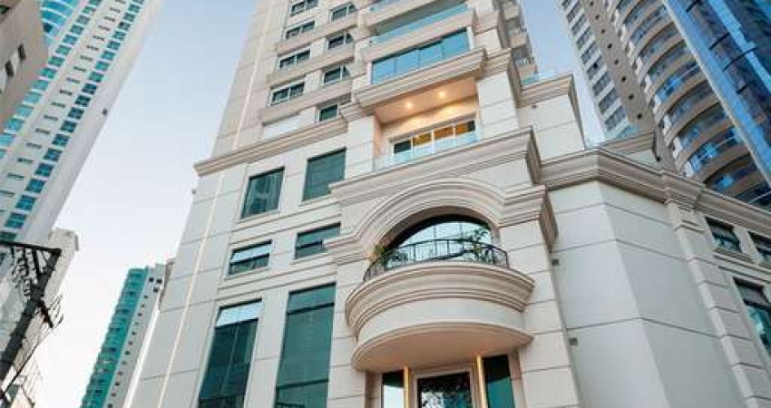 Imperdível apartamento de luxo: 3 quartos, 3 suítes, 2 salas, 4 banheiros, 3 vagas na Pioneiros, Balneário Camboriú-SC, 160,70 m².