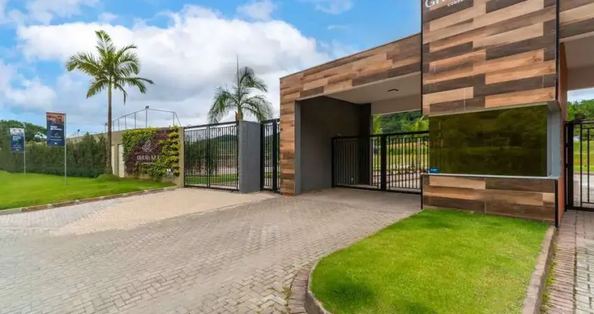 Terreno de 1.046,68 m² em condomínio fechado à venda em Camboriú-SC, no bairro Rio do Meio!