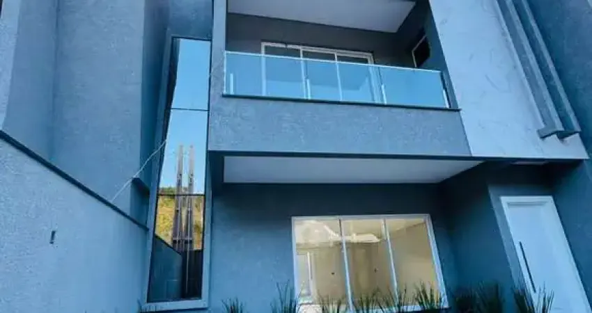 Casa à venda em camboriú-sc, são francisco de assis: 3 quartos, 3 suítes, 2 salas e 2 vagas de garagem!