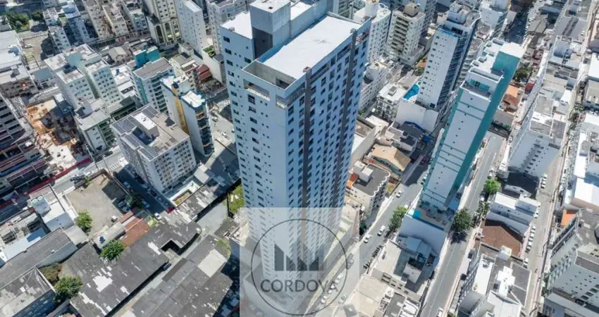 Imperdível oportunidade: apartamento de 2 quartos e 2 suítes no centro de balneário camboriu, com 2 salas, 2 vagas de garagem e 80m² de área.