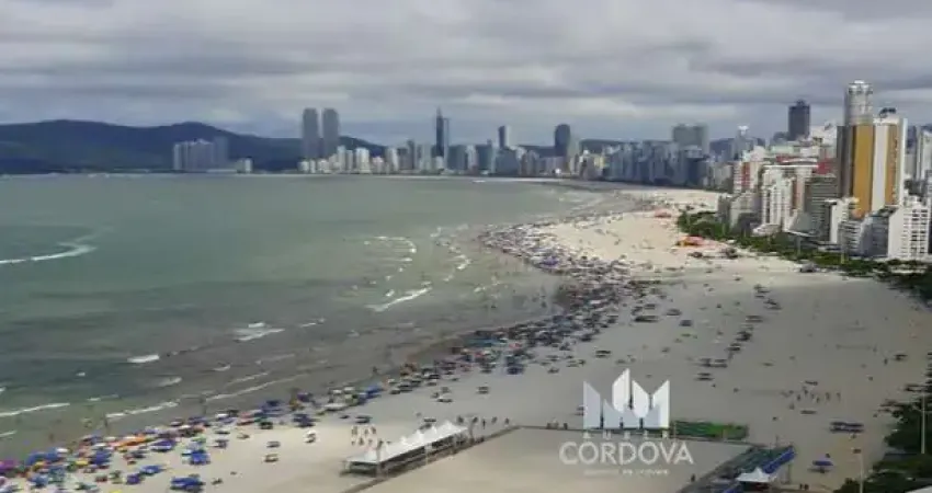 Locação temporada frente mar | cobertura duplex com piscina