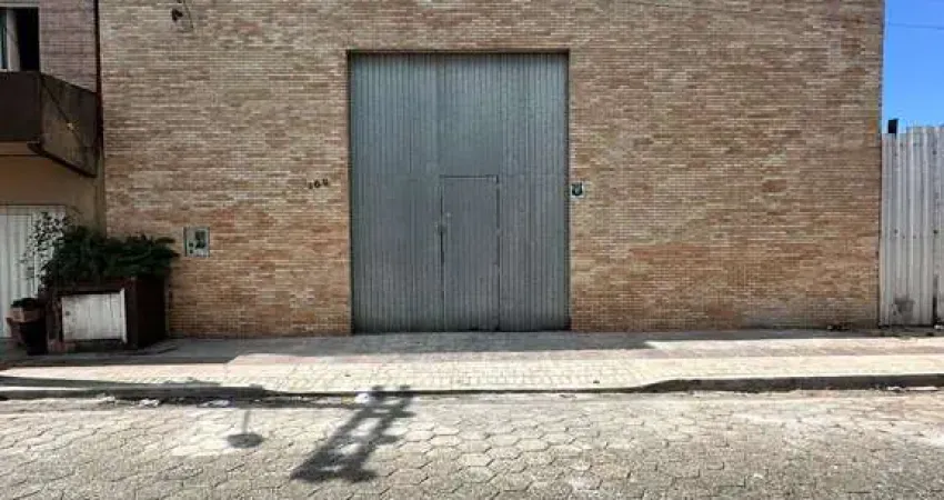 Barracão / Galpão / Depósito à venda no Monte Alegre, Camboriú 