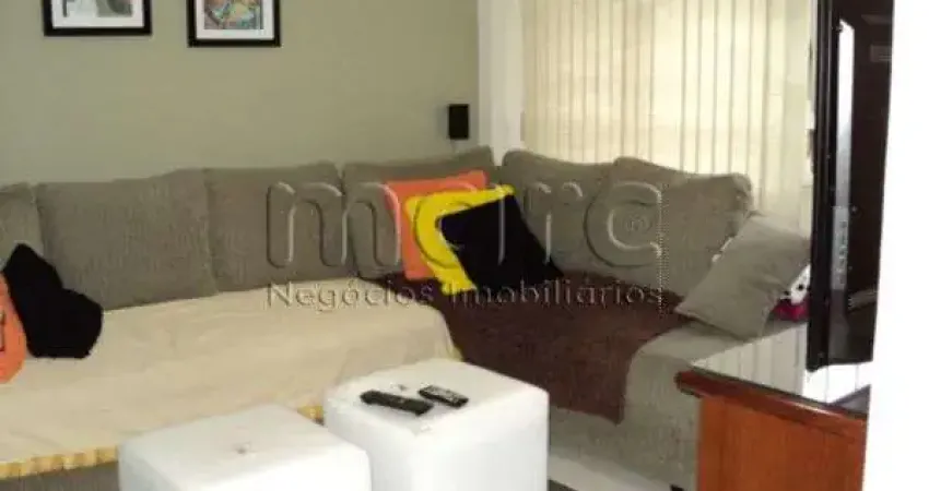 Casa com 3 quartos para alugar na Rua Silveira Campos, 132, Cambuci, São Paulo