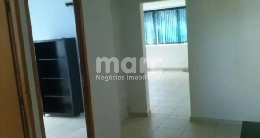 Sala comercial para alugar na Santa Luzia, 48, Liberdade, São Paulo