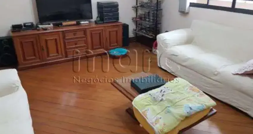 Casa com 3 quartos à venda na Rua Paulo Orozimbo, 182, Cambuci, São Paulo