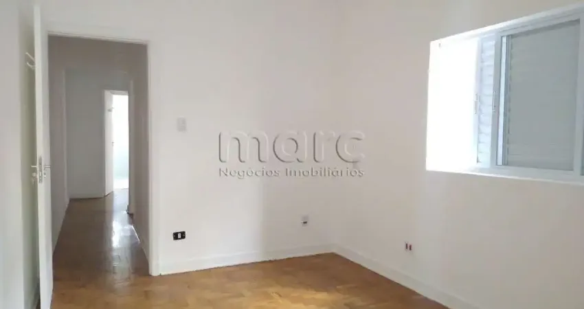 Casa com 3 quartos à venda na Rua Robertson, 216, Cambuci, São Paulo