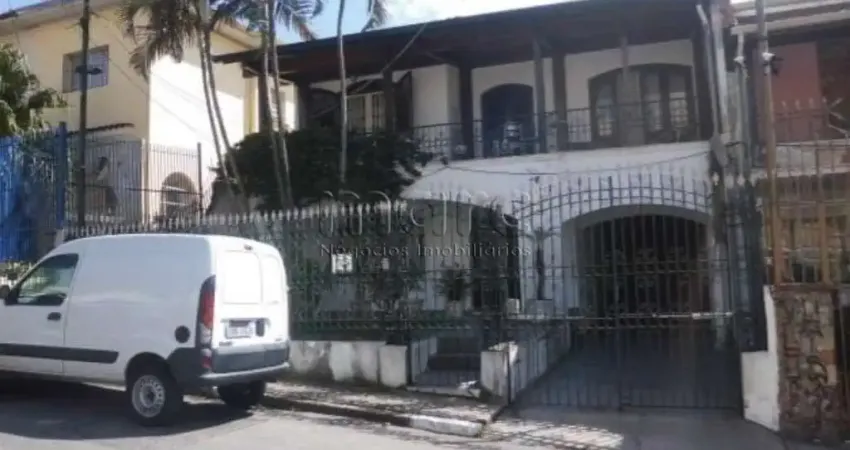 Casa com 3 quartos à venda na Rua Guedes Nogueira, 70, Vila Monumento, São Paulo