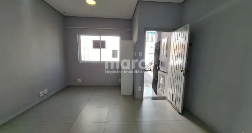 Casa com 2 quartos para alugar na Rua Dom Antônio Barreiros, 152, Vila Gumercindo, São Paulo