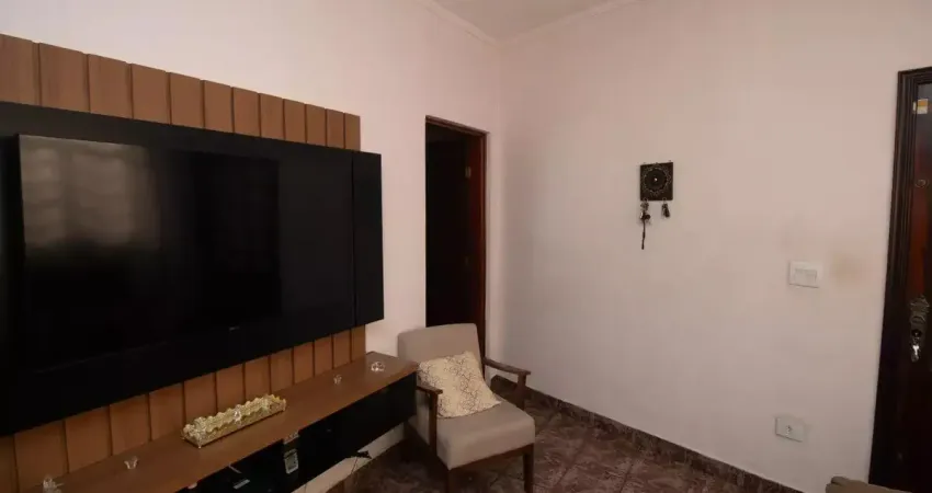 Oportunidade casa espaçosa em rua tranquila - perto do metrô tucuruvi!