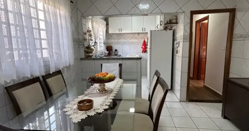 Casa em excelente localização no cidade nova residência aconchegante e muito bem planejada, ideal para quem valoriza conforto e praticidade.