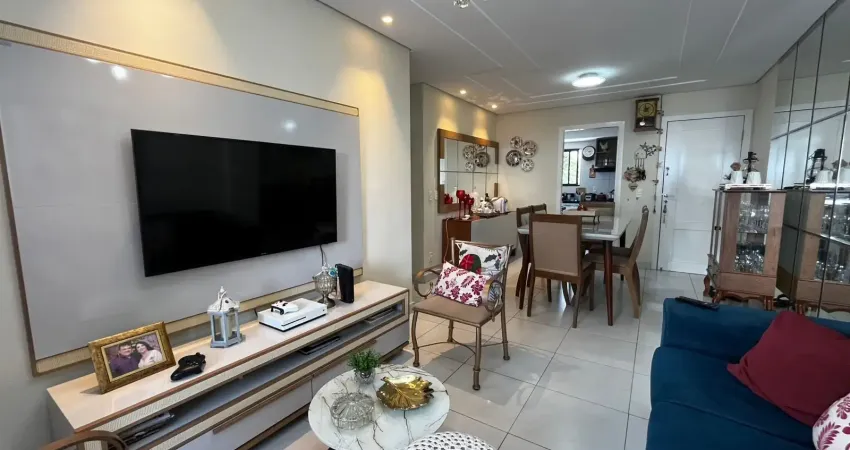 Apartamento reformado no residencial cádiz, com 3/4 e varanda integrada | barro vermelho - natal