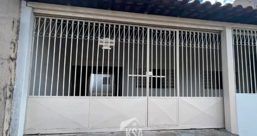 Apartamento 2 quartos com armários e garagem – localização privilegiada!