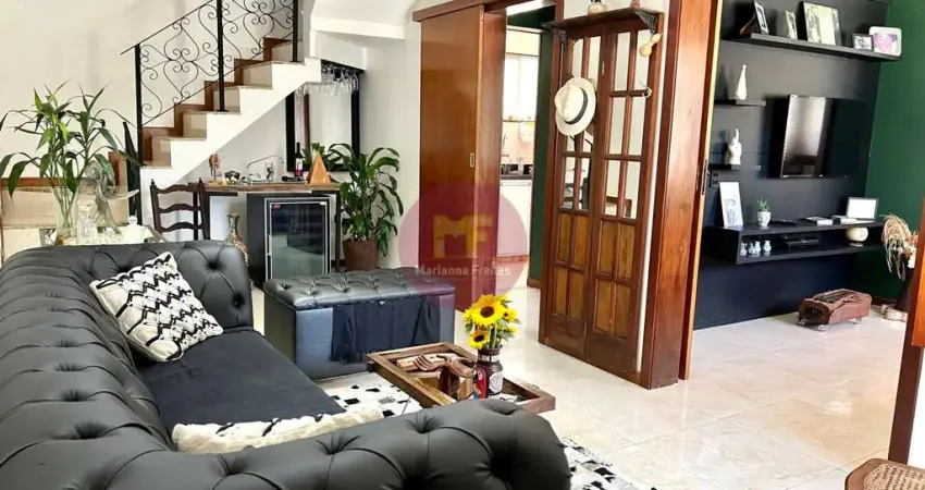 Casa com 2 quartos à venda na Estrada Doutor Rogério de Moura Estevão, 25, Albuquerque, Teresópolis