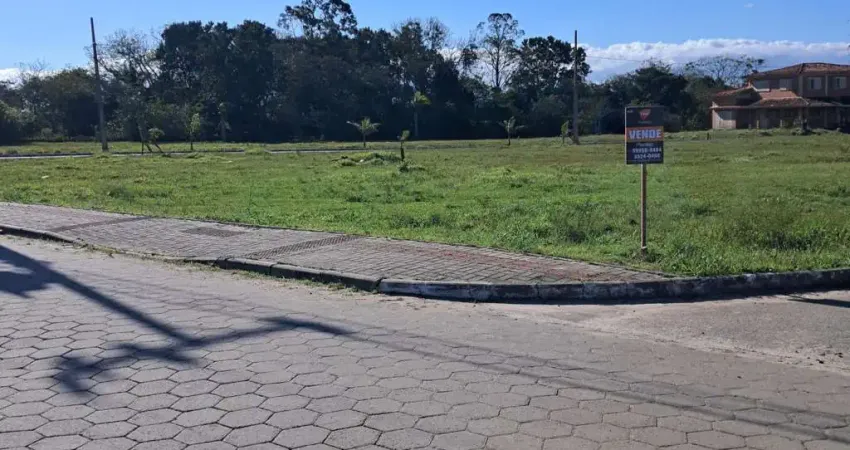 Terreno à venda na Rua Governador Celso Ramos, Coloninha, Araranguá