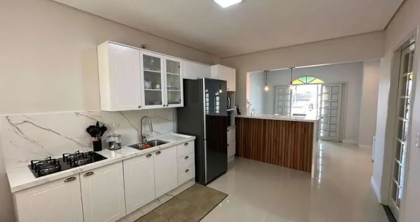 Casa com 3 quartos à venda na Rua Luiz Pirolla de Noé, Vila Isabel, Criciúma