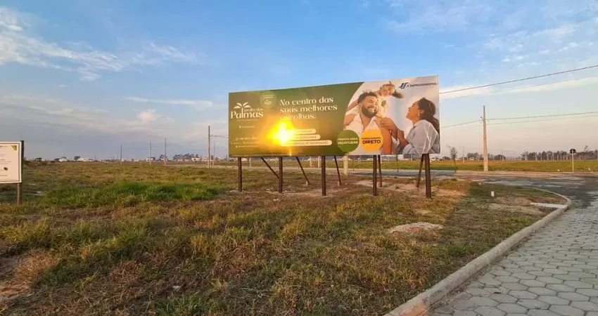Terreno à venda na Avenida Getúlio Vargas, Caverazinho, Araranguá