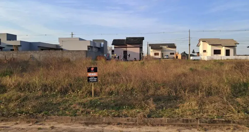 Terreno à venda na Avenida Getúlio Vargas, Caverazinho, Araranguá