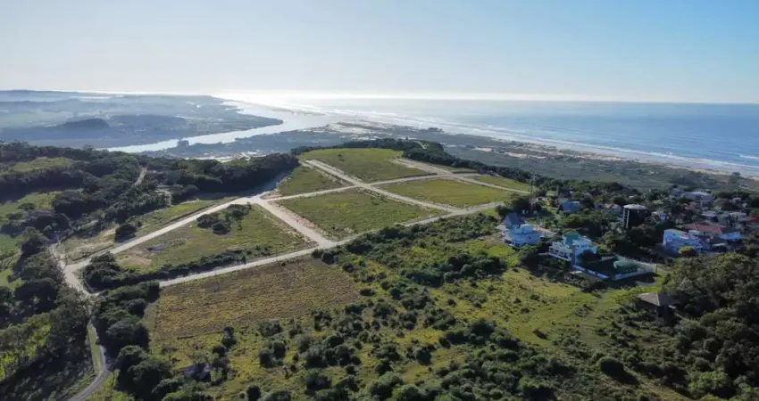 Terreno à venda na Avenida Getúlio Vargas, Morro dos Conventos, Araranguá
