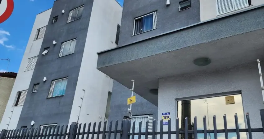 Apartamento em bom estado localizado em bairro tranquilo de sorocaba.