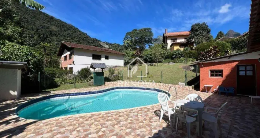 Casa com 4 quartos à venda, 266 m² por r$ 1.050.000 - granja guarani - teresópolis/rj